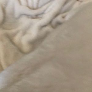 Meet your Posher, Ava